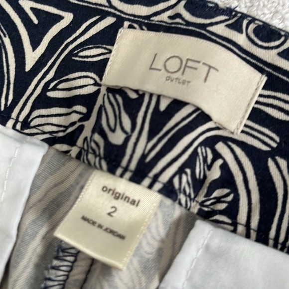 Elegant and stylish ankle pants. - Picture 3 of 4